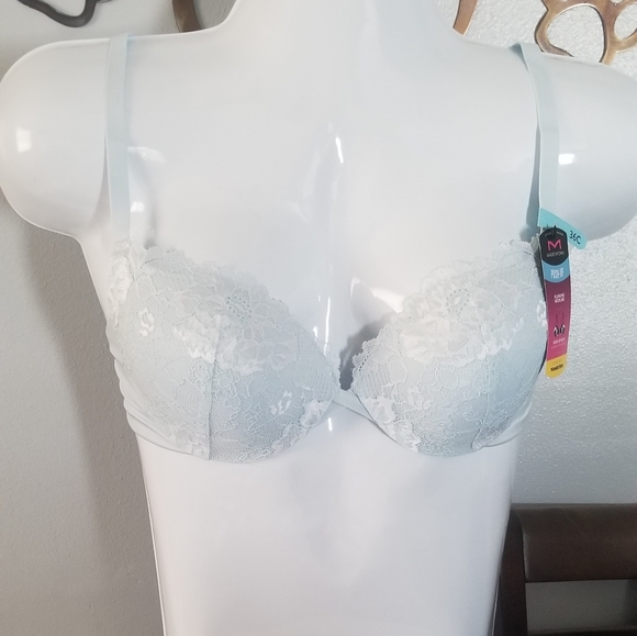 Maidenform Pushup Bra - Picture 2 of 4